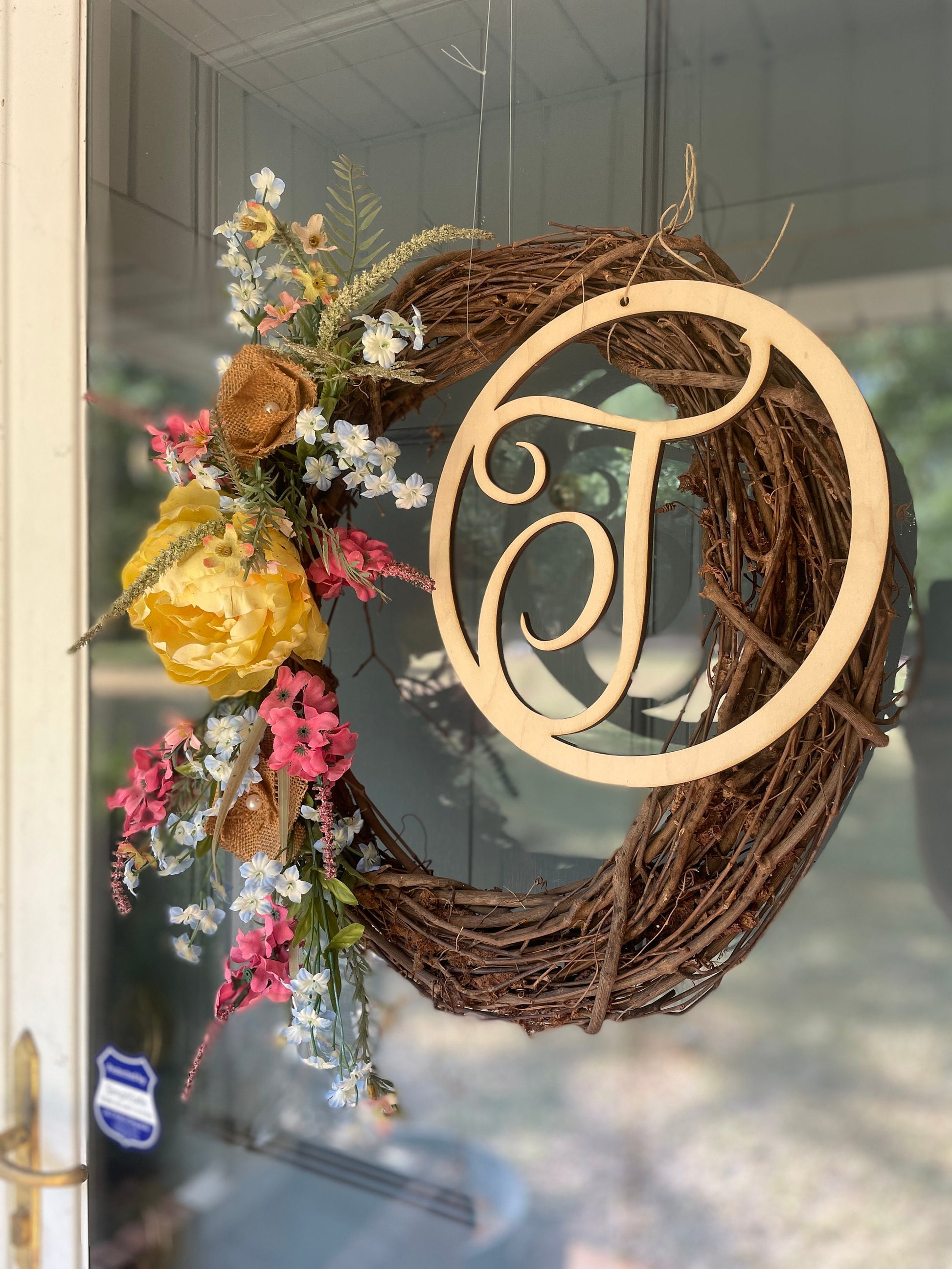 Personalized Family Name Monogram Sign, Monogram Wreath Insert, Decorative Wooden Family Wall Décor, Custom Home Decor, Farmhouse Chic Sign